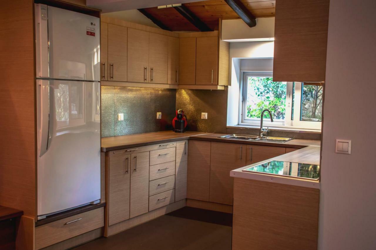 Kamares Suites Каламата Экстерьер фото